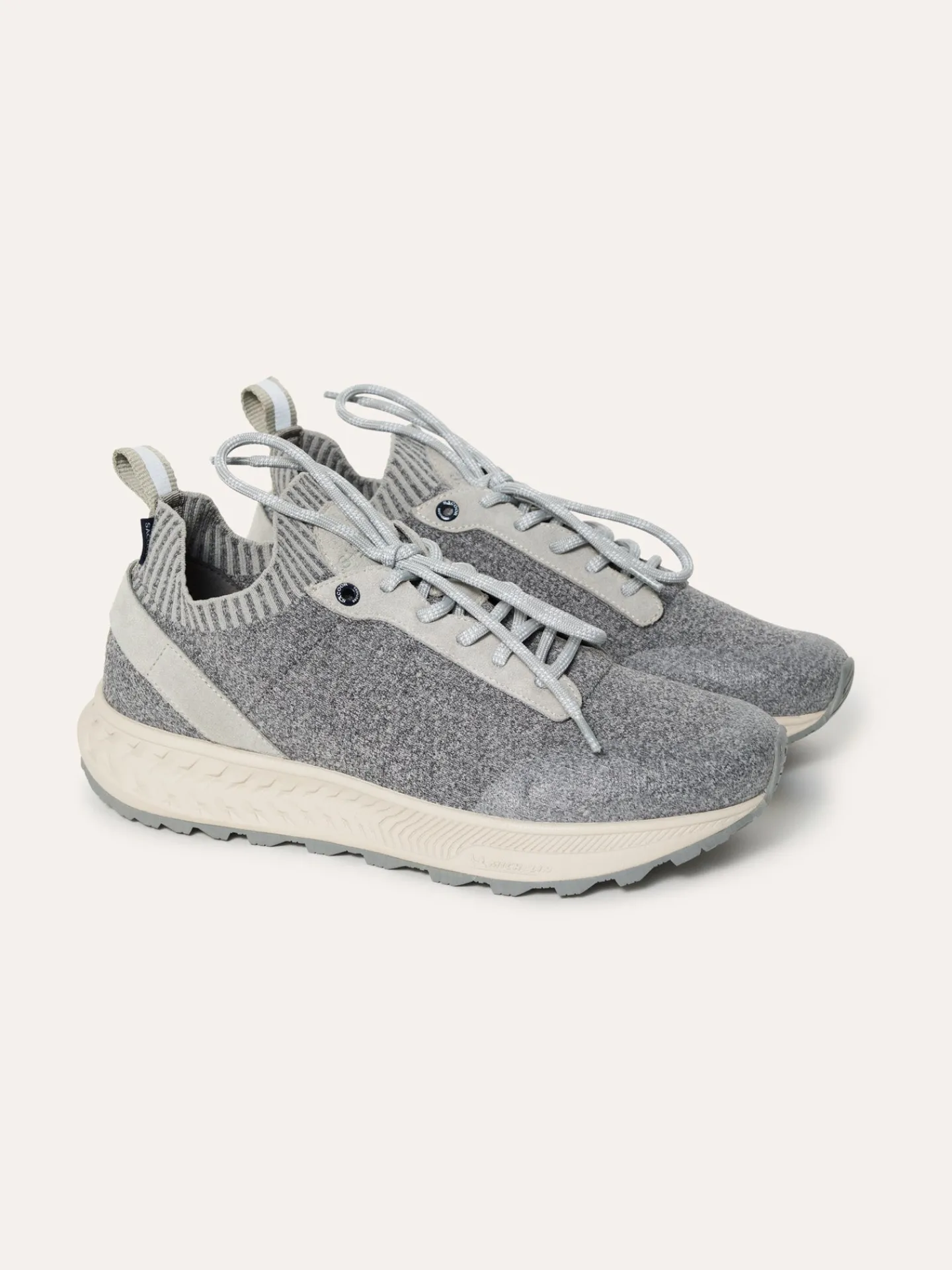 Casual Easy to Slip on Sneakers in Knit Sneakers