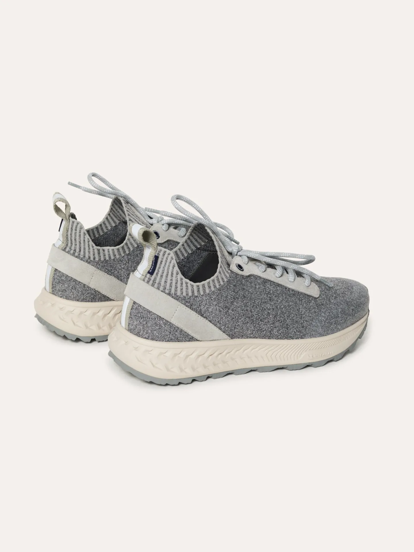Casual Easy to Slip on Sneakers in Knit Sneakers