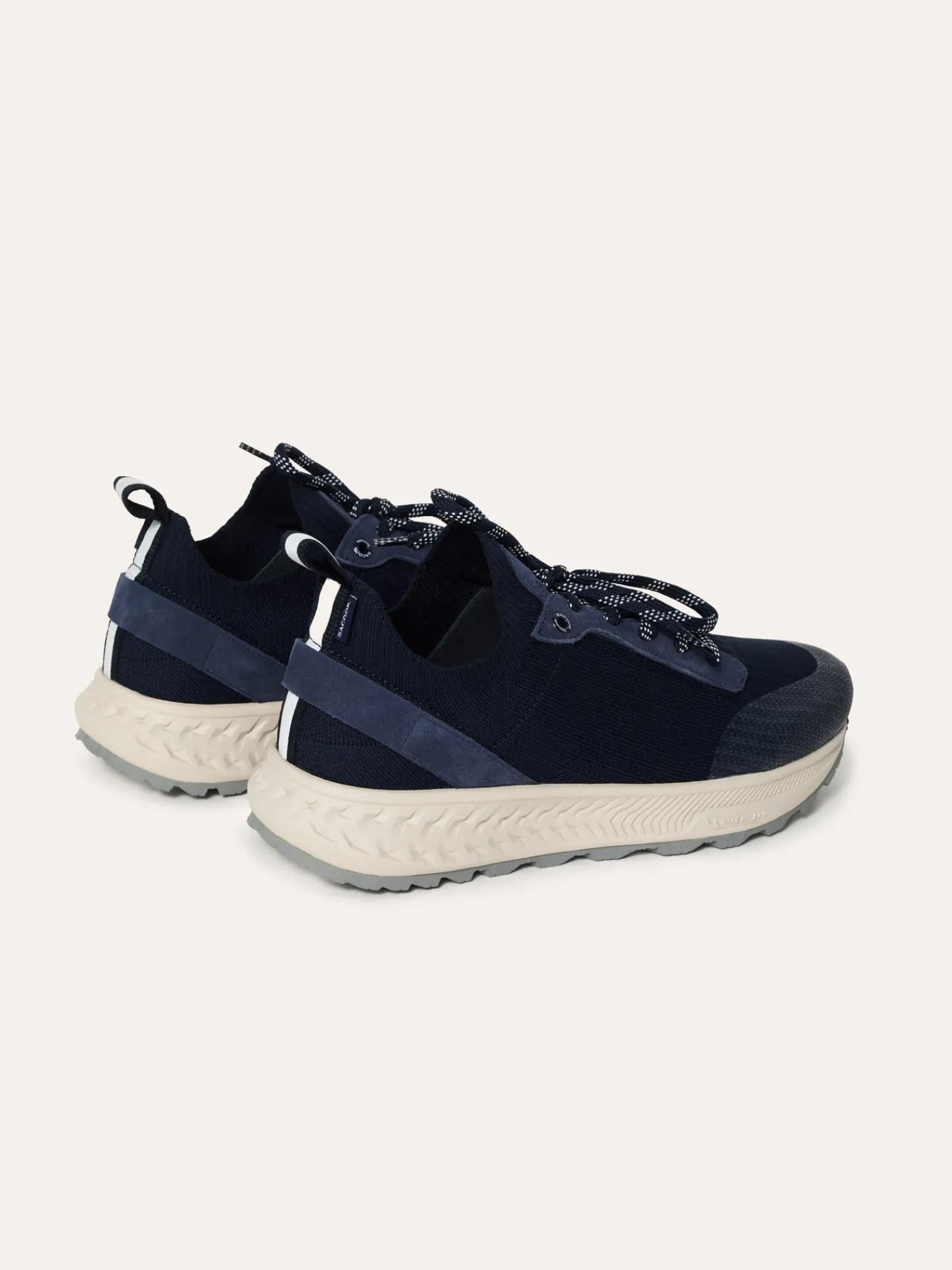 New Casual Easy to Slip on Sneakers in Knit Sneakers