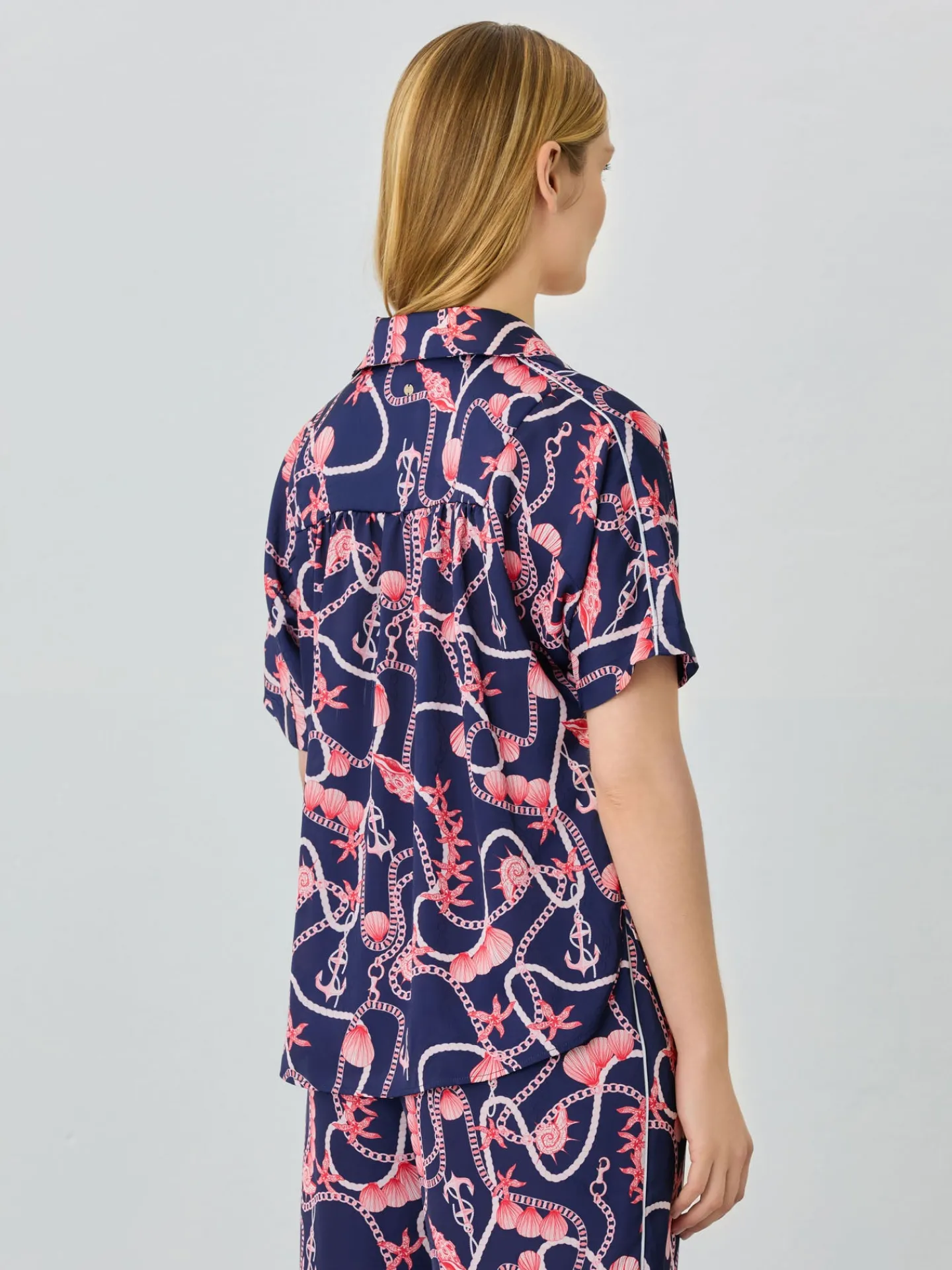 Hot Loose Fit In Satin Blouse With Nautical Print MULHER Blusas