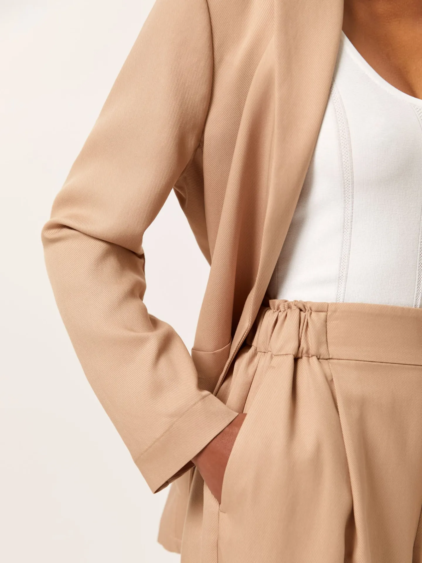 Loose Fit Trousers In Tencel & Rayon Blend With Elasticated Waistband MULHER Calças