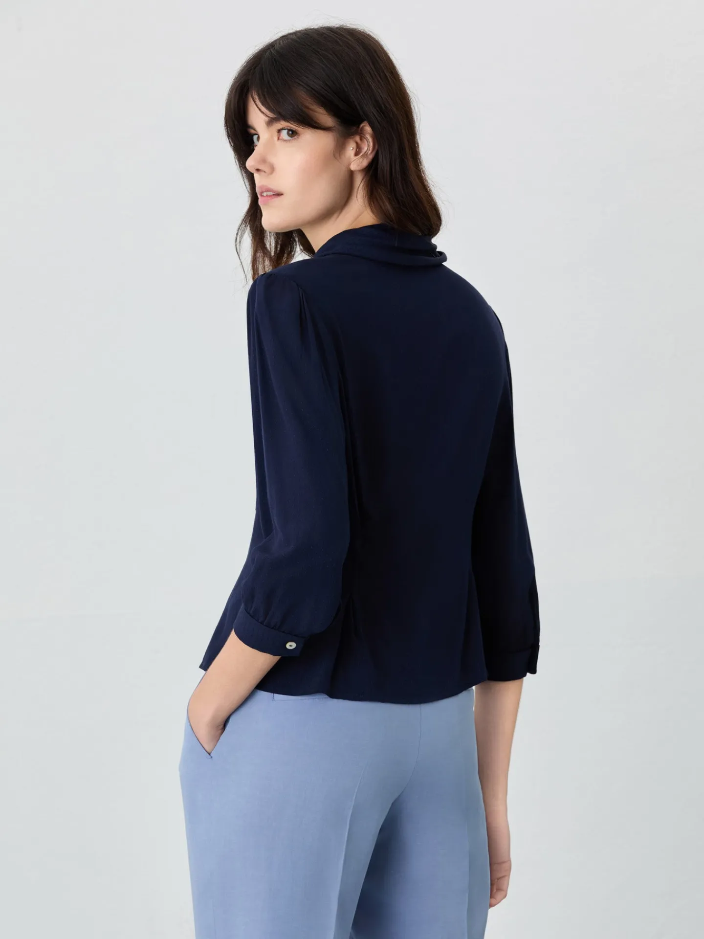 Discount Slim Fit Blouse In Viscose And Lenzing Blend With Removable Scarf MULHER Blusas