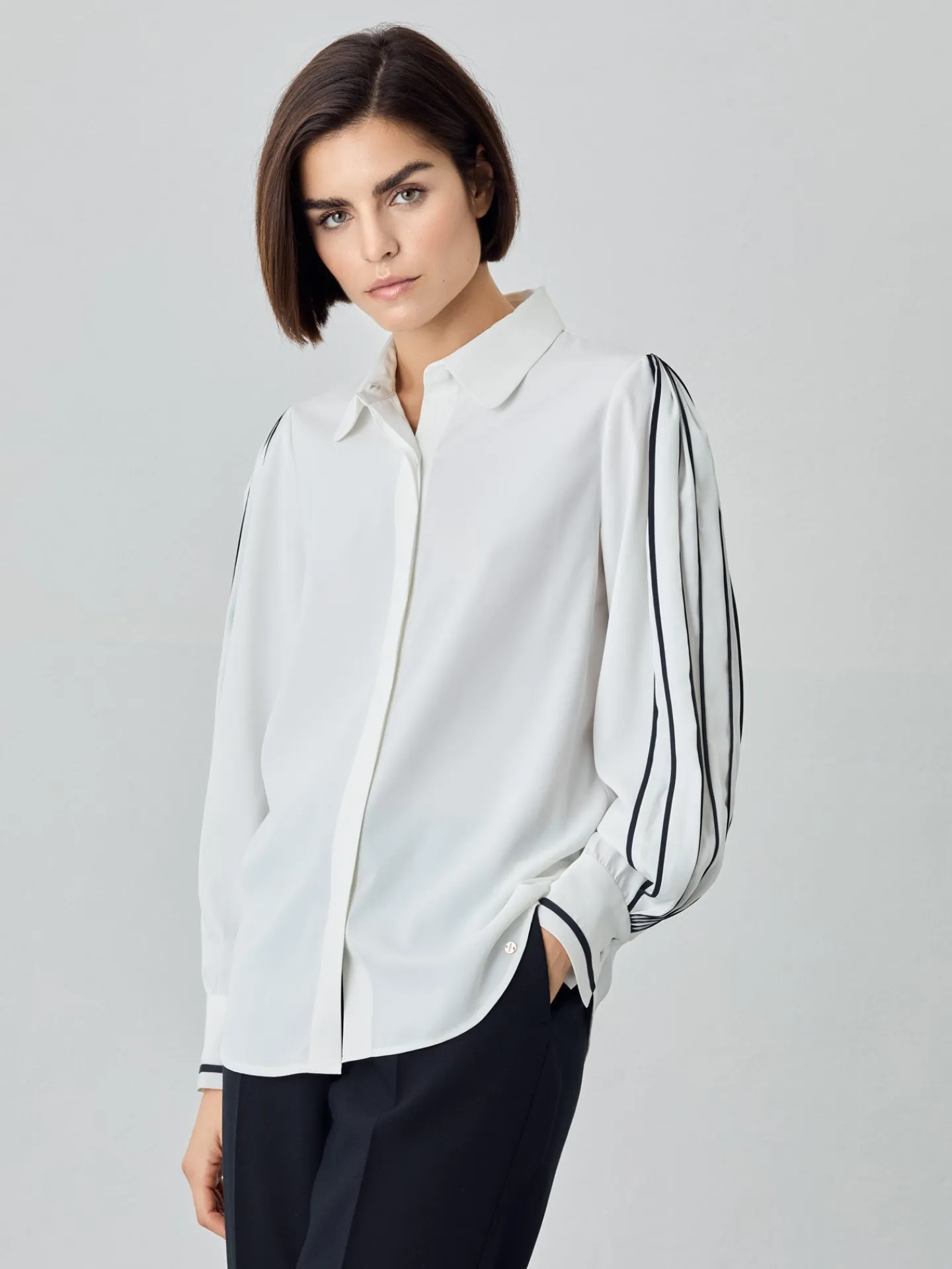 Hot Voluminous Sleeves Blouse In Fluid Twill Fabric With Pleats Detail MULHER Blusas